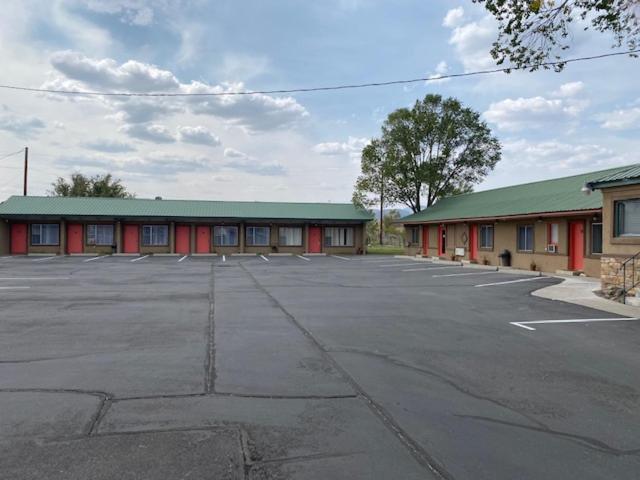 Lamplighter Lodge Panguitch Bagian luar foto