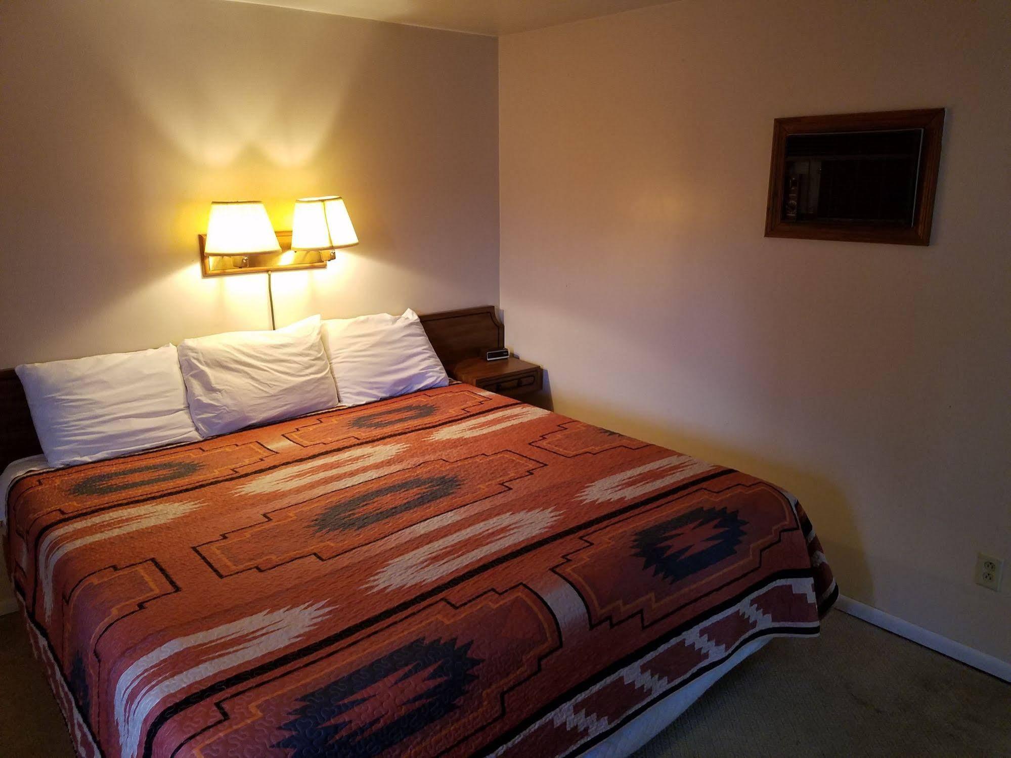 Lamplighter Lodge Panguitch Bagian luar foto
